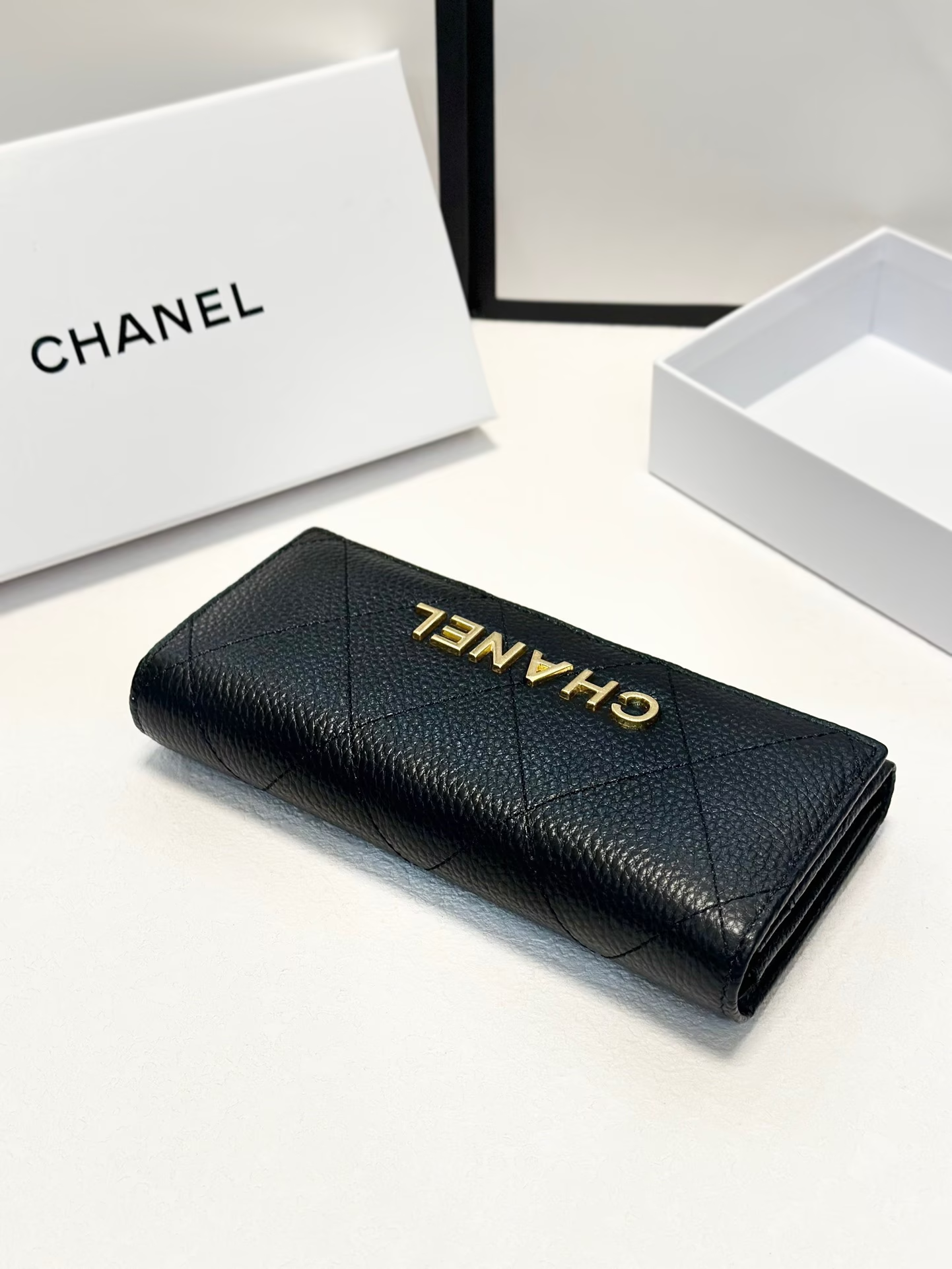 Cc new arrival leather wallet 002 size: 19*10 cm