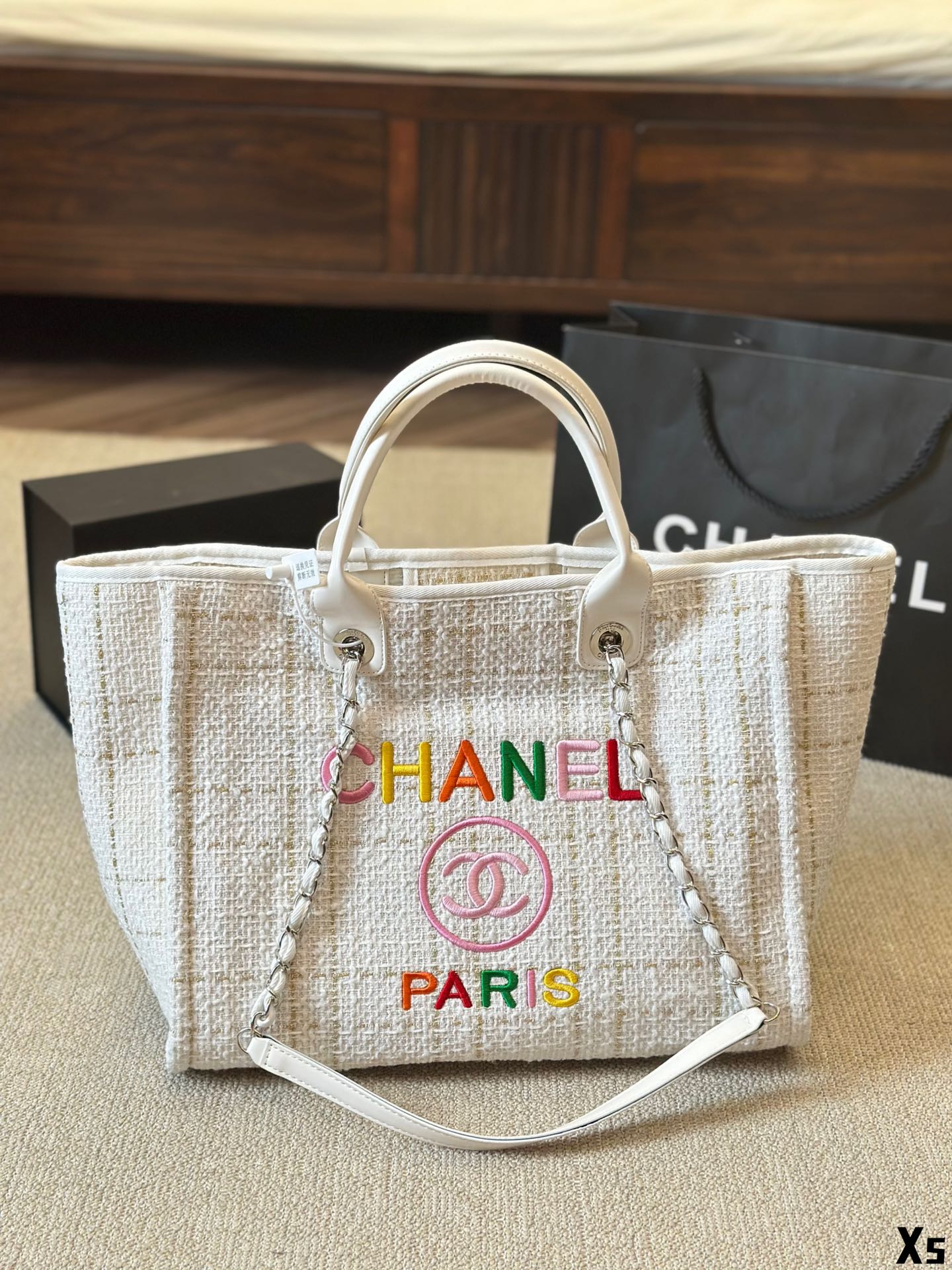 cc new arrival tote bag size : 37*32 cm